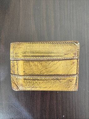 Relic Black and Brown Distressed Leather Card Wallet with Camo Lining